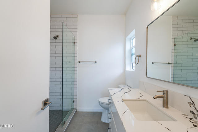 Detail Gallery Image 8 of 16 For 519 1/2 N Avenue 50, Los Angeles,  CA 90042 - 4 Beds | 4 Baths