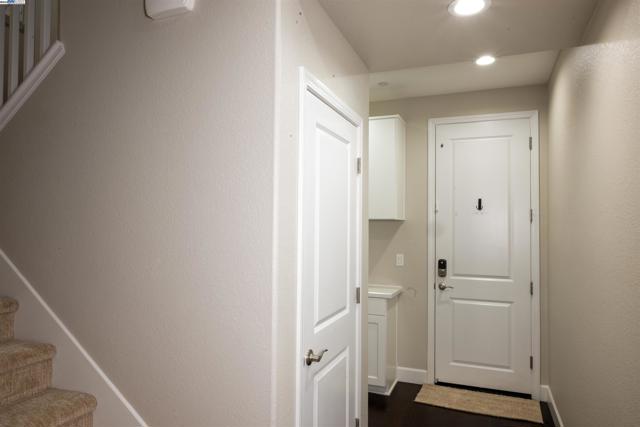 7212 MOUNT VEEDER ROAD, Dublin CA: https://media.crmls.org/mediaz/84ca6102-4fac-4fe7-b3b7-d77db7037294.jpg