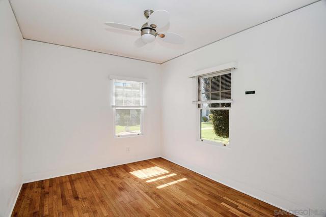 Image 11 of 14 For 936 C Avenue