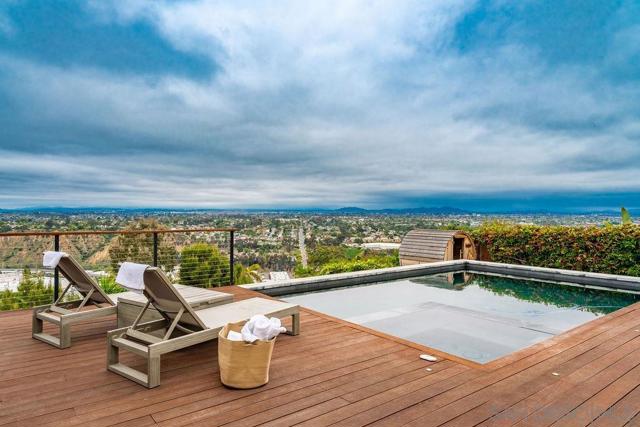 5745 Soledad Mountain Road, La Jolla CA: https://media.crmls.org/mediaz/84cd6a1f-66b6-4596-ad0f-a02b786b4ff4.jpg