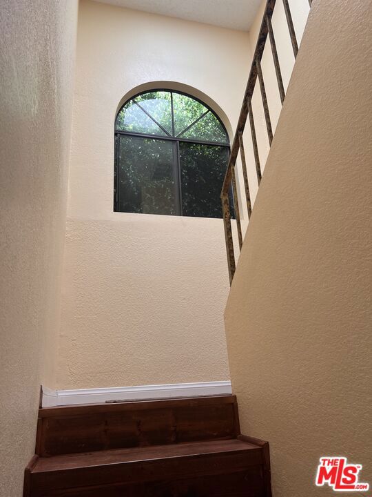 4345 W 154th Street, Lawndale CA: https://media.crmls.org/mediaz/84ce1f9d-0fb8-4246-b7f4-2186bc068574.jpg