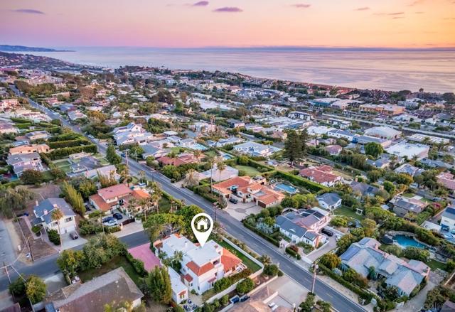 308 Corto St, Solana Beach CA: https://media.crmls.org/mediaz/84ce3aab-bb1f-46e8-a309-1c47615ebad8.jpg