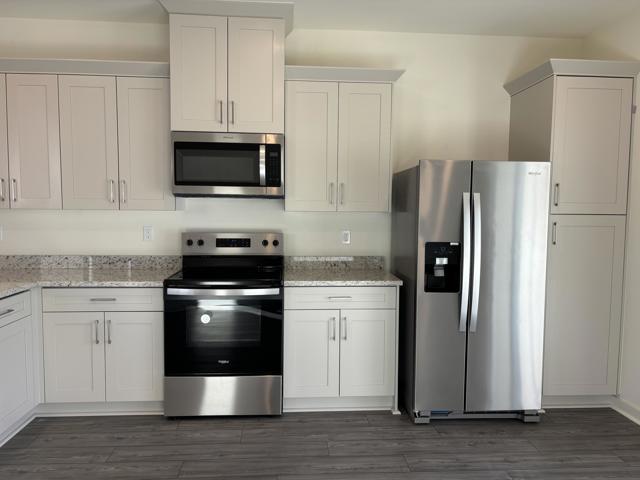 Image 13 of 38 For 42425 Palisades Drive