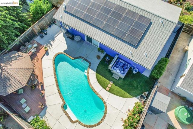 3326 Hacienda Way, Antioch CA: https://media.crmls.org/mediaz/84cefecb-7294-472f-b460-7ea15317f519.jpg