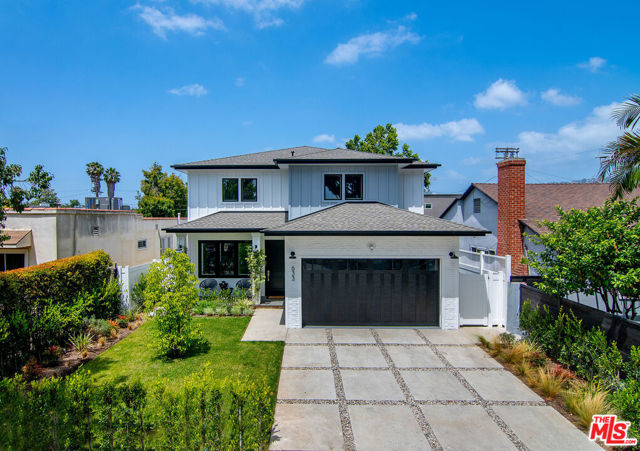 633 N Formosa Avenue, Los Angeles CA: https://media.crmls.org/mediaz/84cf2733-89c6-4342-8241-0bf46ab161b5.jpg