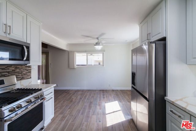 8646 Corbin Avenue, Northridge CA: https://media.crmls.org/mediaz/84d06a6b-163e-4c09-b0cb-23590180e68a.jpg