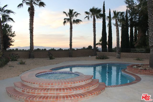 4833 Astuto Drive, Palmdale CA: https://media.crmls.org/mediaz/84d1b6a3-e522-4e84-ac05-b0d8331fd46b.jpg