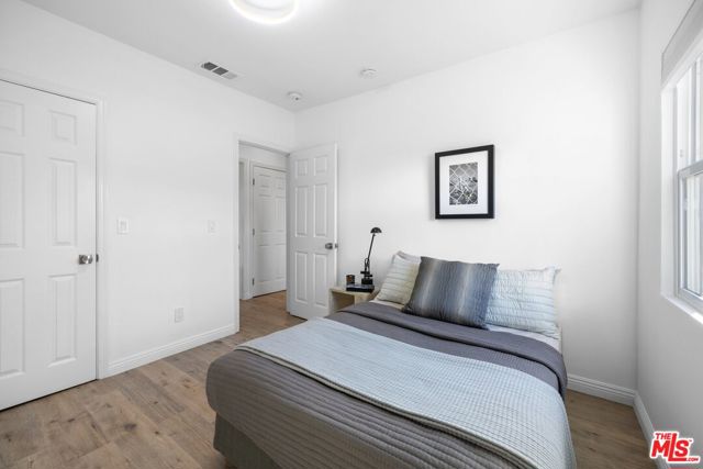 2400 W 74th Street, Los Angeles CA: https://media.crmls.org/mediaz/84d32658-5699-4e59-ae4a-71be81c438fd.jpg