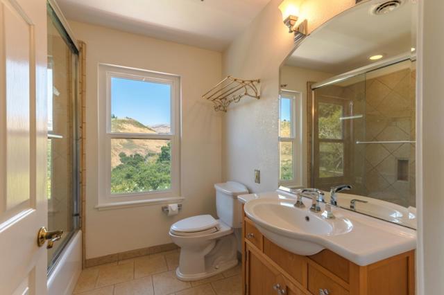 28900 Underwood Road,  CA: https://media.crmls.org/mediaz/84d4d86e-6585-4c68-ac24-755c6dfda54b.jpg