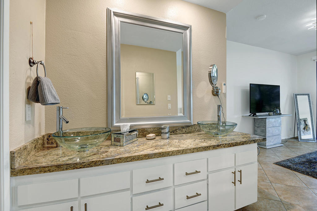 MLS #219136558DA image #13