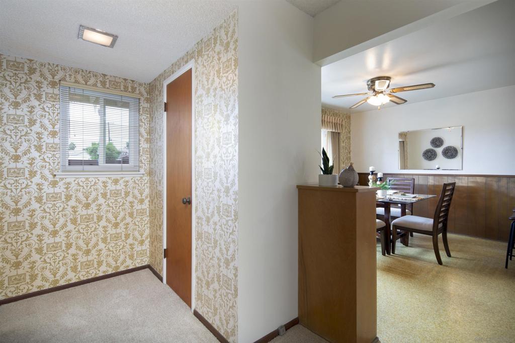 MLS #250036478SD img 12