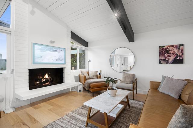 Image 3 of 46 For 4862 Viane Way