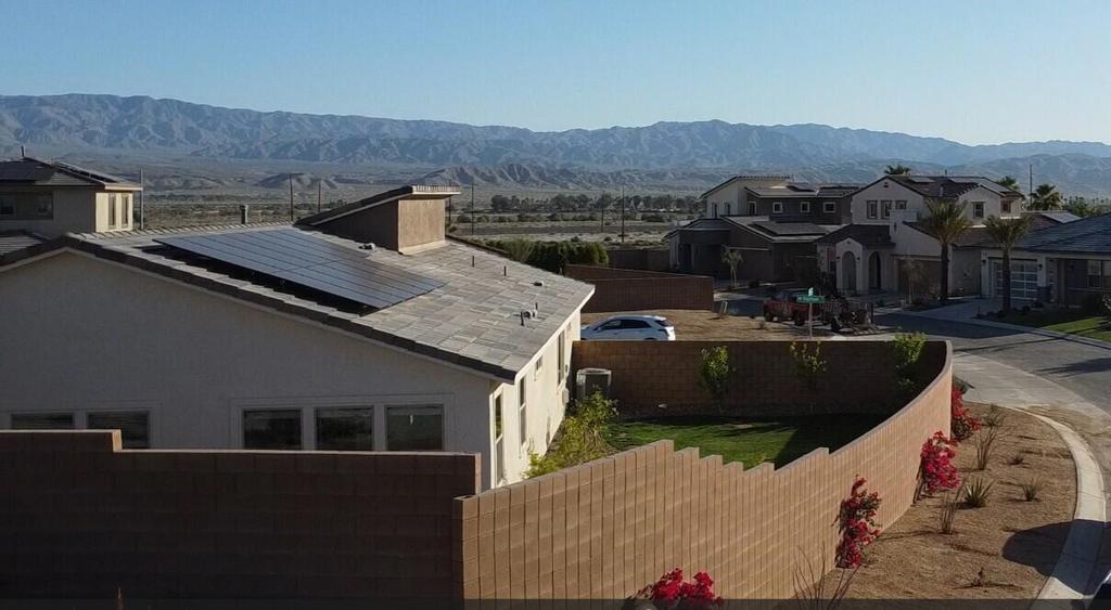https://media.crmls.org/mediaz/84d722cb-d0c2-4bcf-9b2c-1d6381889eaf.jpg?preset=X-Large