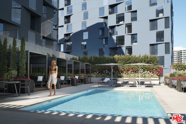 8500 W Sunset, Los Angeles CA: https://media.crmls.org/mediaz/84d7d406-8b99-415e-91fe-b6a888d2d010.jpg