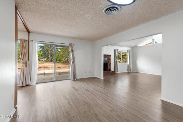 15546 Olden Street, Sylmar CA: https://media.crmls.org/mediaz/84d80894-9010-47ad-b065-c38297b129a0.jpg