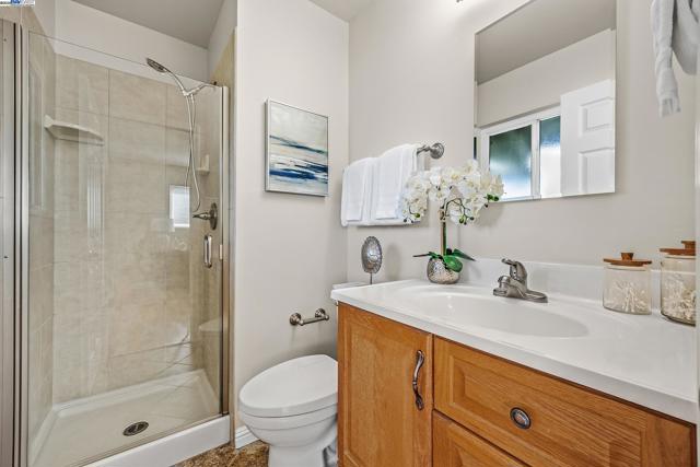 36560 Lakewood Dr, Newark CA: https://media.crmls.org/mediaz/84d872ee-9809-4788-a4f1-e71d2464c2f7.jpg