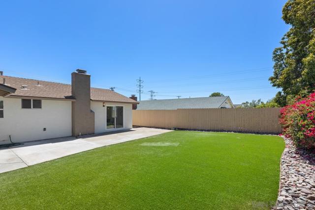 5252 Mount Blanca Dr, San Diego CA: https://media.crmls.org/mediaz/84d8d4cd-9483-437e-8d3d-c3fbb34509d8.jpg