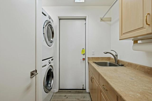 73112 Bel Air, Palm Desert CA: https://media.crmls.org/mediaz/84d96d7f-9cf1-493b-9392-e2fd1d45a884.jpg