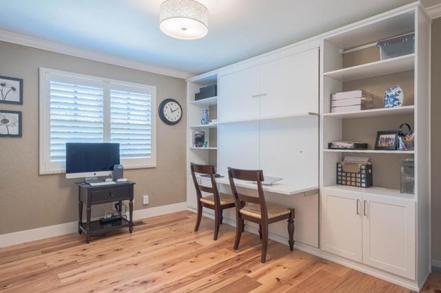 25552 Meadowview Circle, Salinas CA: https://media.crmls.org/mediaz/84d9ee43-34ca-4e63-984c-0eb21bc6533e.jpg
