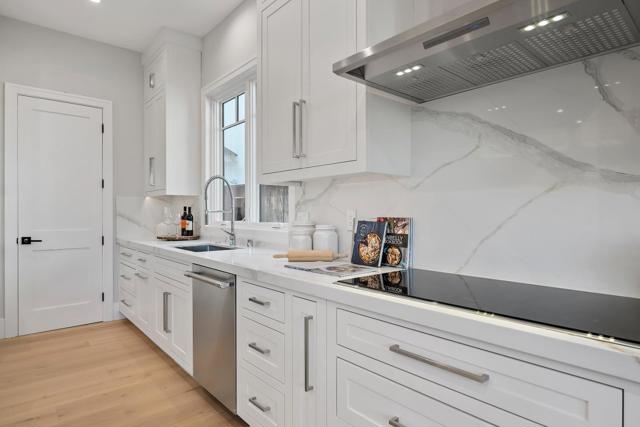 263 Belmont Avenue, Redwood City CA: https://media.crmls.org/mediaz/84dc416b-3c3e-43e4-8ceb-0b0c1072b228.jpg