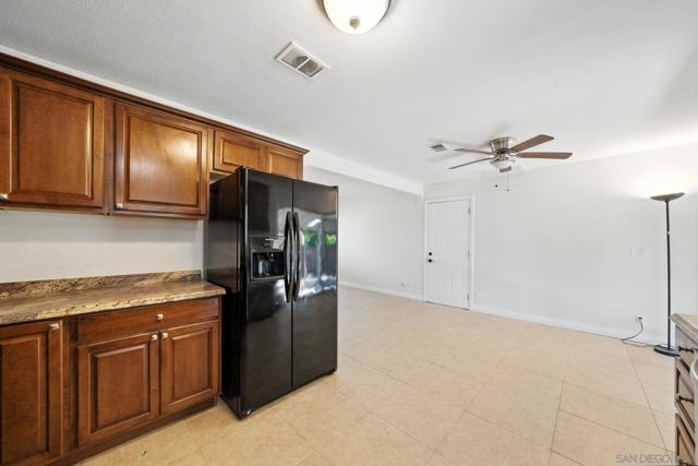 1660 Sycamore Dr., Chula Vista CA: https://media.crmls.org/mediaz/84dc6dd6-6873-4f62-9239-7c861545396f.jpg