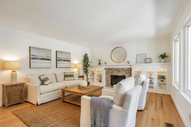 4765 Corrales Drive, San Jose CA: https://media.crmls.org/mediaz/84dca56d-ab01-44cc-96bb-de11a34ef021.jpg