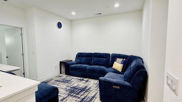 1319 Yannis Court, El Cajon CA: https://media.crmls.org/mediaz/84dd35fd-e42a-4649-a613-03cd30815a90.jpg