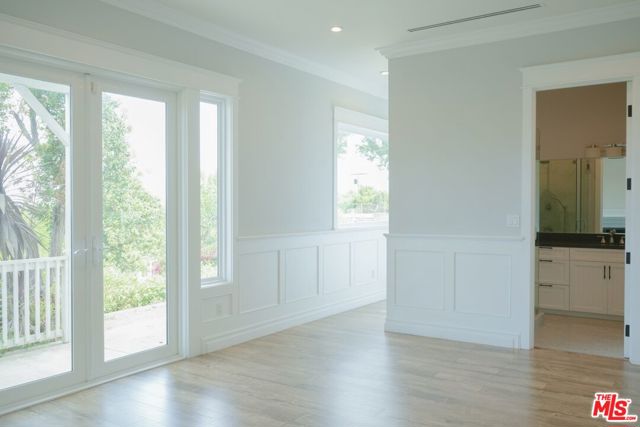 22224 Cass Avenue, Woodland Hills CA: https://media.crmls.org/mediaz/84dd392d-b093-4ea0-a932-8ba5d2761414.jpg