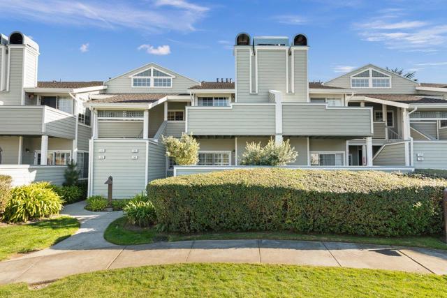 160 Troon Way, Half Moon Bay CA: https://media.crmls.org/mediaz/84ddd042-e163-4827-a864-b4debceba4a7.jpg