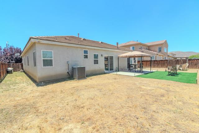 2127 Roanoke Street, San Jacinto CA: https://media.crmls.org/mediaz/84dea490-c879-451e-b2af-ab0cf9ea41a9.jpg