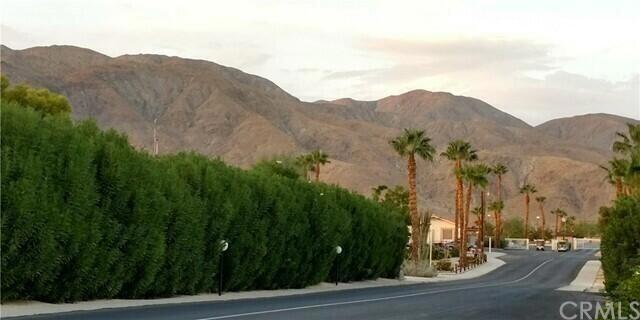 74711 Dillon Road, Desert Hot Springs CA: https://media.crmls.org/mediaz/84df2c9c-93d1-48ab-8f98-503678f5bc4a.jpg