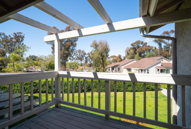 Detail Gallery Image 1 of 1 For 213 Diamond Way #226,  Vista,  CA 92083 - 2 Beds | 2 Baths