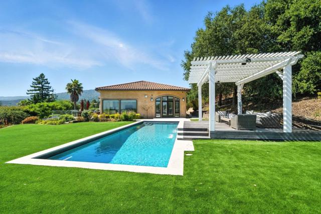 12252 Menalto Drive, Los Altos Hills CA: https://media.crmls.org/mediaz/84e0886b-9bcd-4c02-b618-f6f46fd2f2a1.jpg