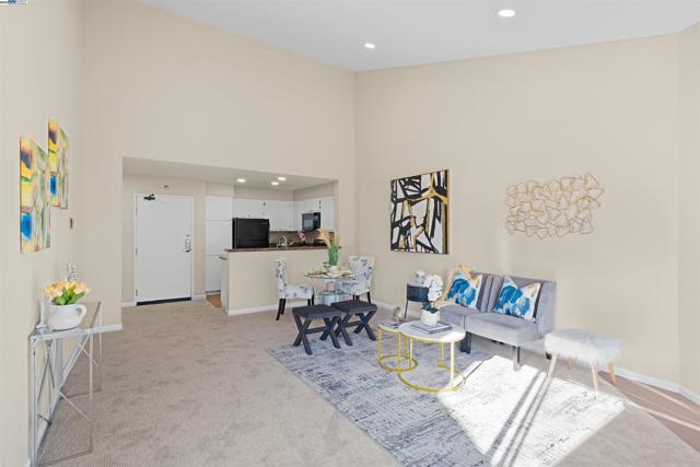 39219 Guardino Dr, Fremont CA: https://media.crmls.org/mediaz/84e1cdc3-0ff4-4bff-a409-ea57ff4df838.jpg