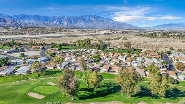 74554 Stage Line Drive, Thousand Palms CA: https://media.crmls.org/mediaz/84e1dfe0-5eec-42df-9499-fd8376531b56.jpg