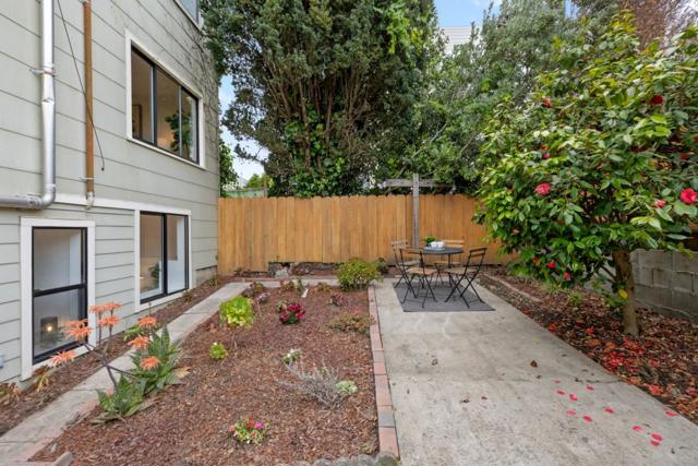 818 30th Avenue, San Francisco CA: https://media.crmls.org/mediaz/84e2f86f-04f4-474f-bb34-898e8a212af8.jpg