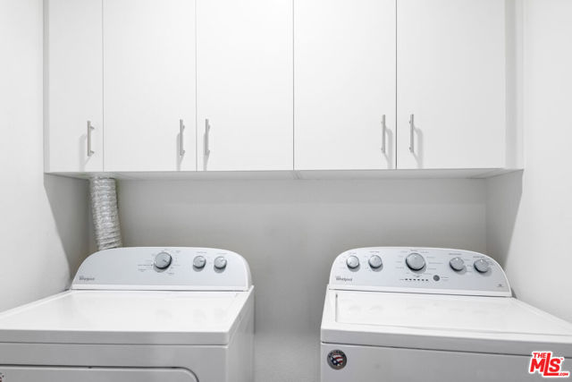 436 S Virgil Avenue, Los Angeles CA: https://media.crmls.org/mediaz/84e34371-e3f8-4d3b-a7a9-6f0544579443.jpg