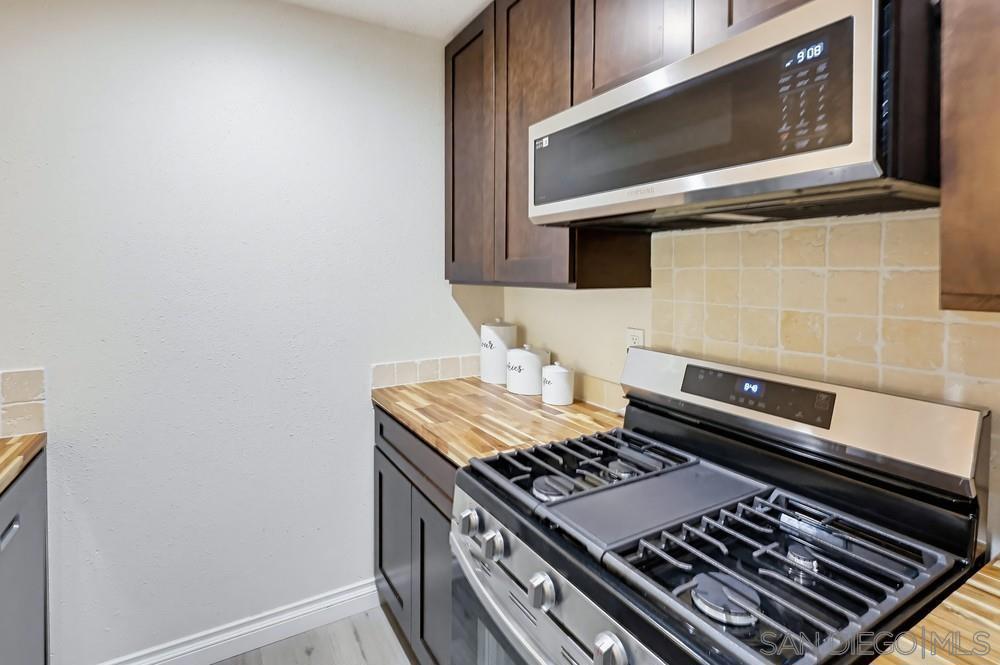 1605 Hotel Circle - photo 9