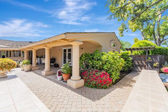 3231 Fieldcrest Drive, Sacramento CA: https://media.crmls.org/mediaz/84e3e4a8-47a5-403b-a2d6-efe7257db641.jpg