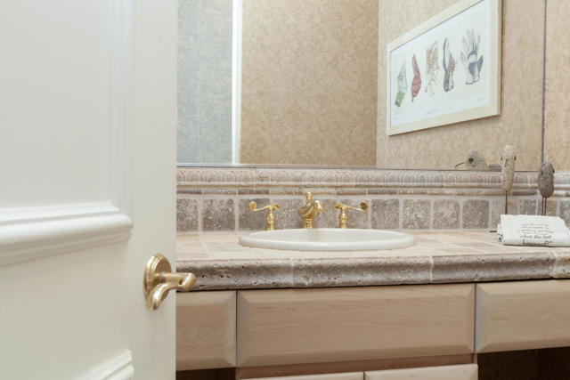 78930 Rancho La Quinta Drive, La Quinta CA: https://media.crmls.org/mediaz/84e3ff76-ce34-4a1e-8d12-d752149483f3.jpg