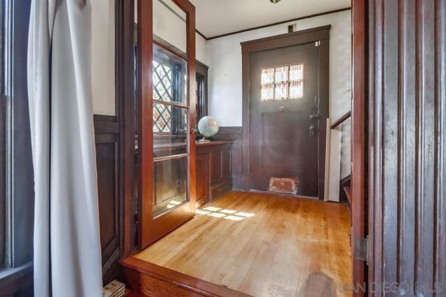 305 F Avenue, National City CA: https://media.crmls.org/mediaz/84e4ae8c-c10c-4f3f-bdda-afa1958e762a.jpg