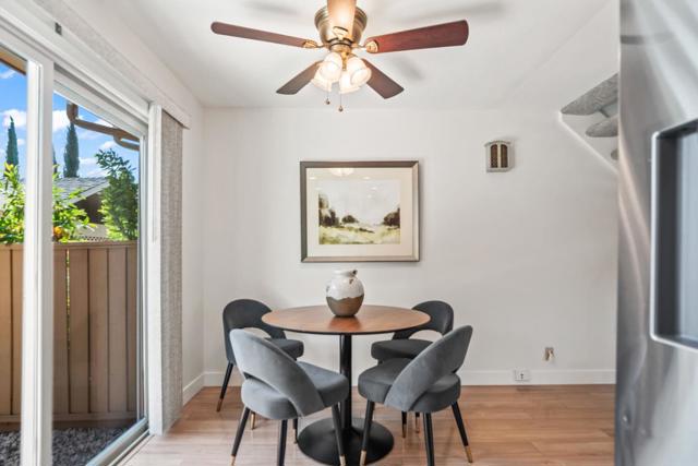 26 Saw Mill Court, Mountain View CA: https://media.crmls.org/mediaz/84e53ee2-b9a3-4995-a5a0-e0491f33fcd2.jpg