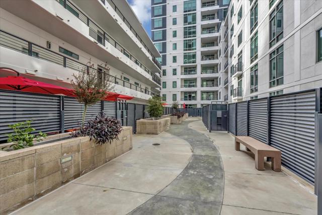 425 W Beech Street, San Diego CA: https://media.crmls.org/mediaz/84e56af7-d76a-4f54-9c88-185391c412cc.jpg