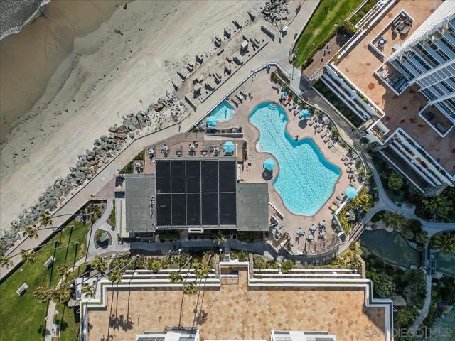 1820 Avenida Del Mundo, Coronado CA: https://media.crmls.org/mediaz/84e59943-458f-45ed-8b29-a17e9ad286f7.jpg
