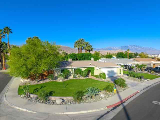 74277 Myrsine Avenue, Palm Desert CA: https://media.crmls.org/mediaz/84e72007-7c34-49d0-b8ce-a4d5e991ca52.jpg