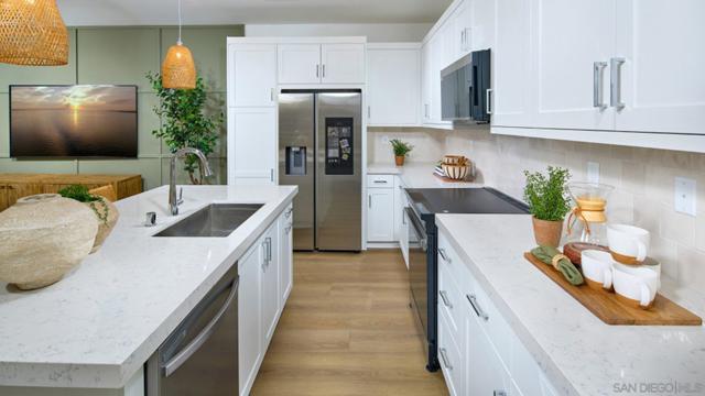 12106 Riley Lane, San Diego CA: https://media.crmls.org/mediaz/84e777a8-4a93-4c03-8e0c-3f2488309d23.jpg