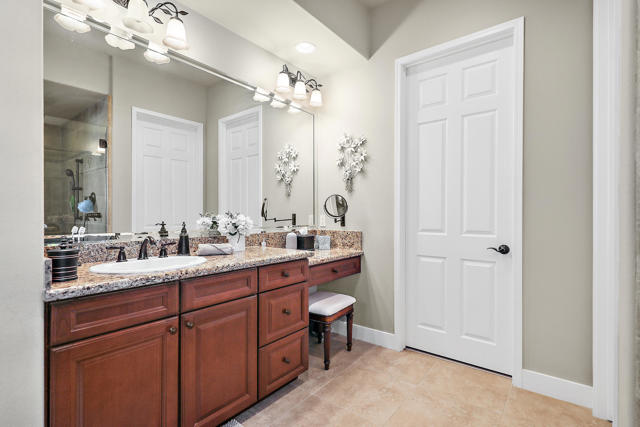 50640 Mandarina, La Quinta CA: https://media.crmls.org/mediaz/84e78174-0092-43fb-9e37-cf30c9c3580e.jpg