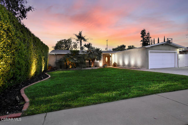 7761 Balcom Avenue, Reseda CA: https://media.crmls.org/mediaz/84e84932-db8c-4a3c-b152-196bdb3f67a6.jpg