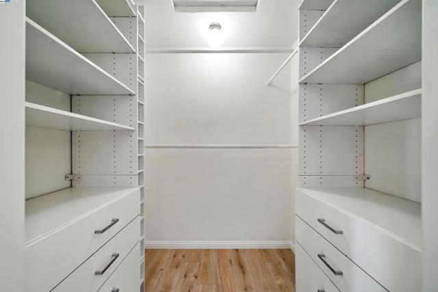 1116 Brewster Ave, Redwood City CA: https://media.crmls.org/mediaz/84e8bf30-aa86-4c52-97e5-50bd06c20815.jpg