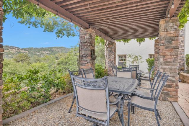 3839 Deer Lake Park Rd, Julian CA: https://media.crmls.org/mediaz/84e8d061-43a5-4c1c-b3f1-1755f569a124.jpg